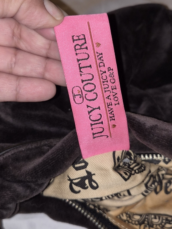 Brown Y2K Juicy Couture Velvet Shoulder Bag in Deep Brown - Picture 8 of 11